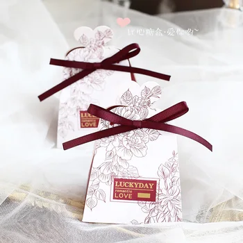 Ppaer Trykt chokolade gaveæsker Bryllup Dekoration Candy Box Sød Parti til Fordel gaveæske Pakning Gave til Gæst
