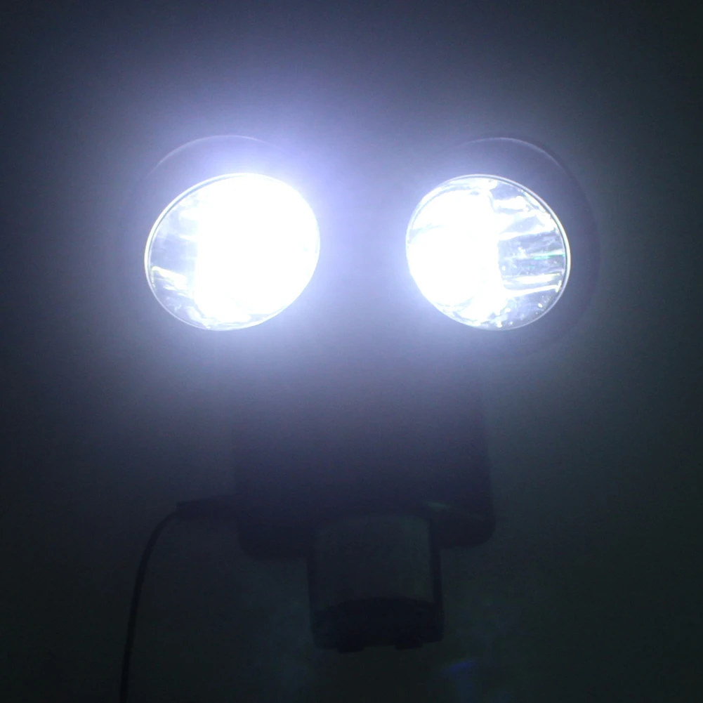 22LED Soldrevne PIR bevægelsesføler Sikkerhed Lys Udendørs Haven Lampe