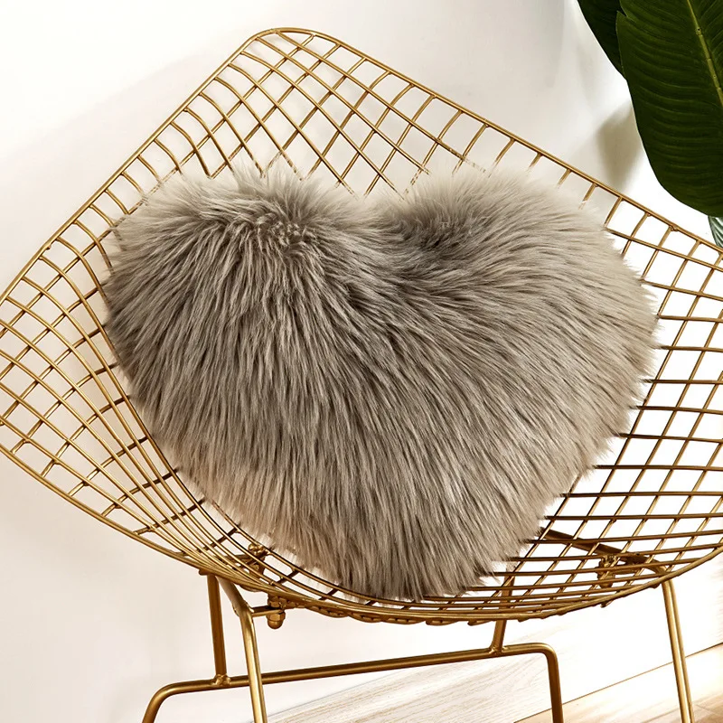 Hjerte-Formet Faux Fur pudebetræk Dekorative Smide Pude Dække For Sofa Enkelt Side Faux Fur Seude Tilbage pudebetræk 40 × 50cm