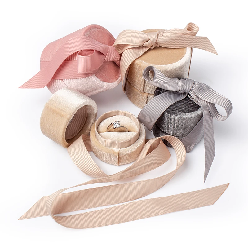 Pink Veleet Bue Vielsesring Smykker Emballage Opbevaring Boks 5 Farve Tilgængelig For Kvindelige Smykker Pendent Gave Fremvise Bærbare