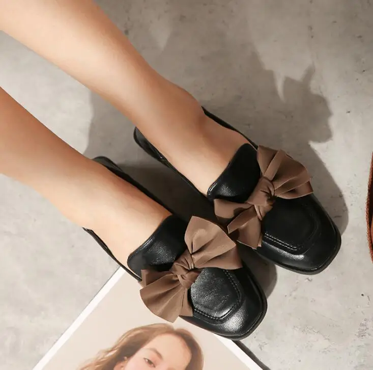 Retro lille læder sko kvinder er søde bue firkantet flade sko, et par sko, ny Britisk stil college kvinders enkelt sko