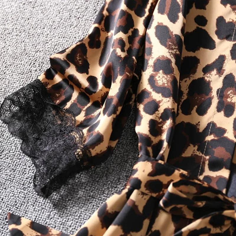 Satin 2STK Nighty&Kjortel, der Passer til Kvinder Leopard Nattøj Natkjole Sexy Lace Intime Lingeri Kimono Morgenkåbe Kjole Hjem Tøj